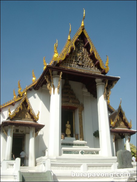 Wat Na Phra Meru.