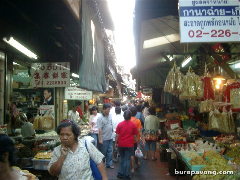 Talaat Kao (the old market) off Yaowarat Road in Samphanthawong (Bangkok's Chinatown).