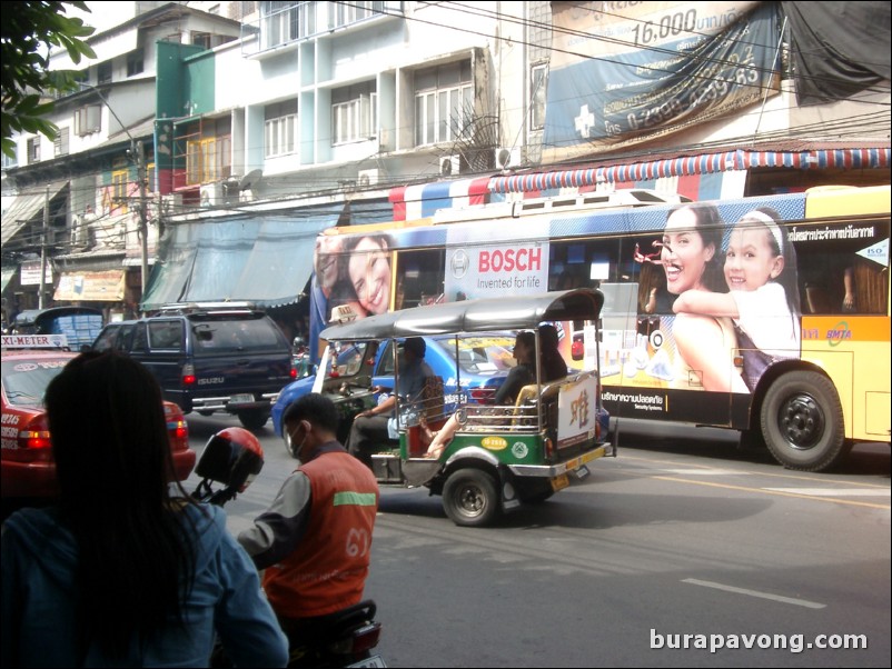 Samphanthawong (Bangkok's Chinatown).