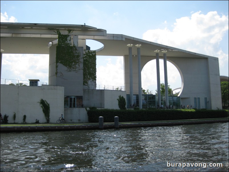 Cruising down the Spree River. New Government Quarter.