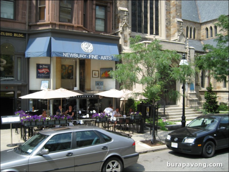 Newbury Street. Boston Duck Tour.