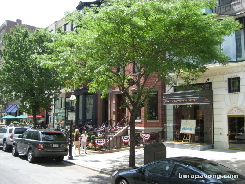 Newbury Street. Boston Duck Tour.