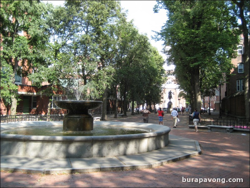 Paul Revere Mall. North End. Freedom Trail.