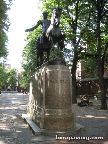 Paul Revere Mall. North End. Freedom Trail.