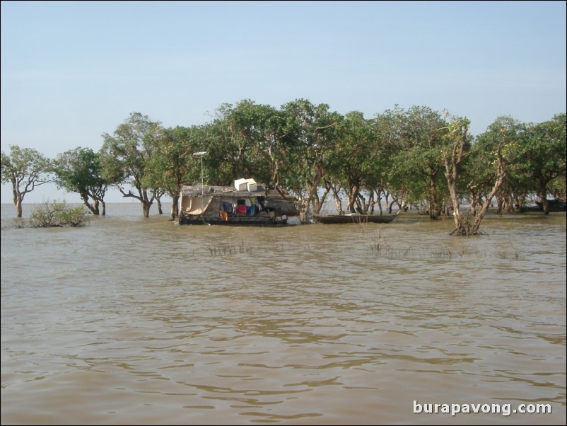 The floating village.