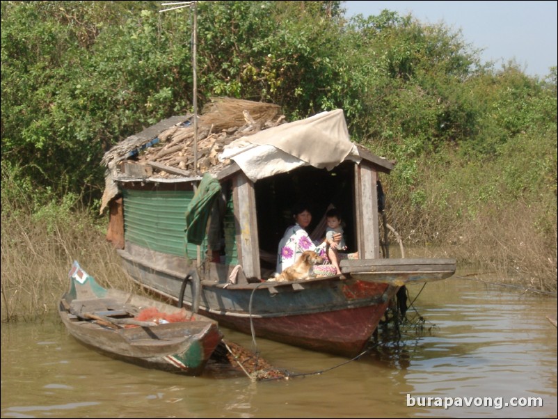 The floating village.