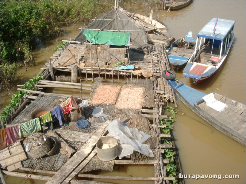 The floating village.