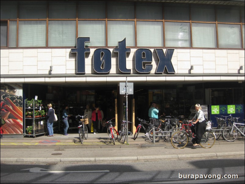 fotex, Danish retail store.