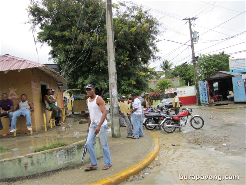 Heading back into town from Pico Isabel de Torres.