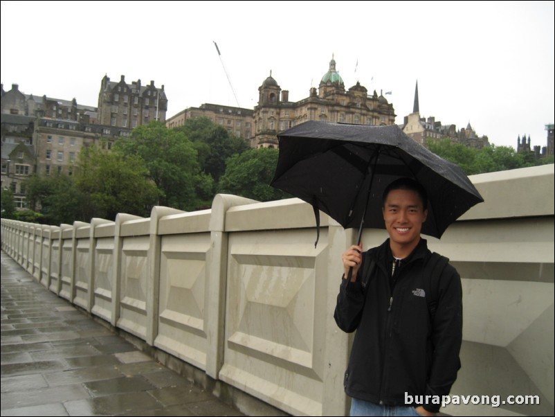 Edinburgh city centre.  Waverley Bridge.