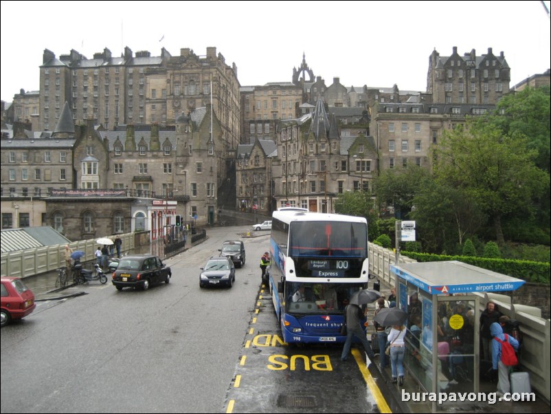 Waverley Bridge.