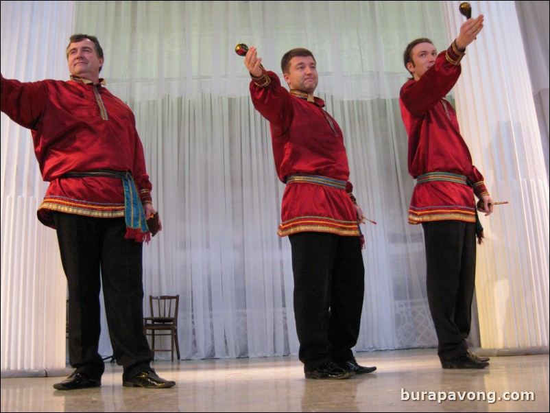 Peters Quartet, classical performance of folk songs, lyrical romances, and Russian Orthodox hymns.