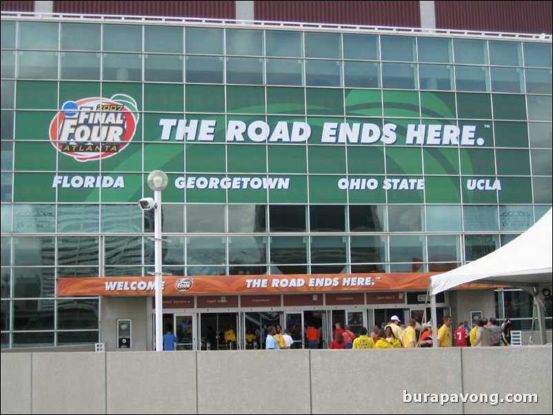 Sign above one of the entrances to the Georgia Dome.