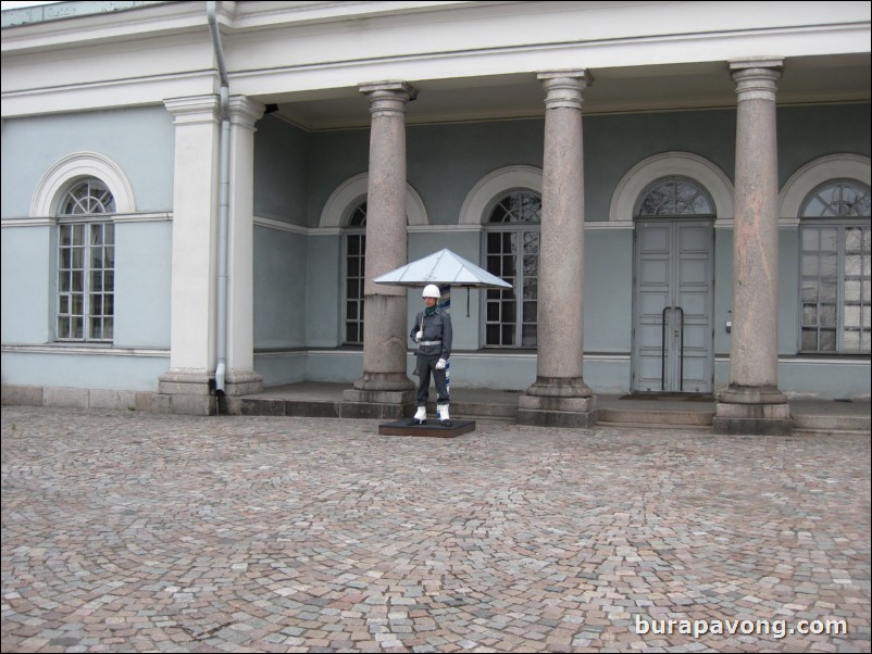 Finnish guard outside Uspenski Cathedral.