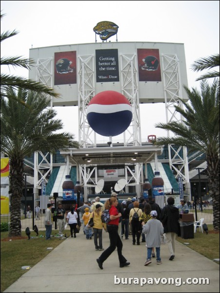 Entrance to Alltel Stadium.