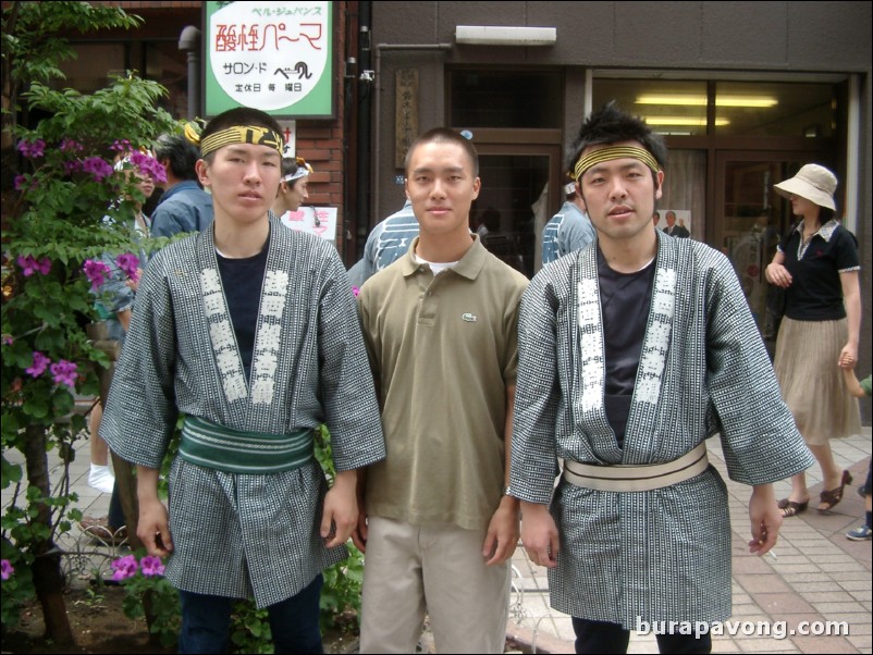 Sanja Matsuri (Festival of Asakusa Shrine).