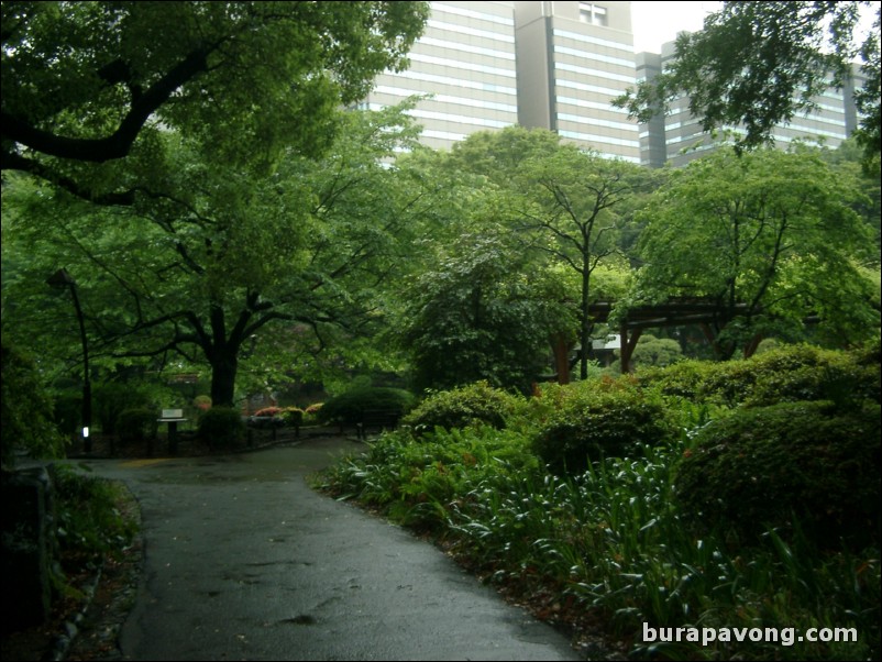 Hibiya-koen (Hibiya Park).