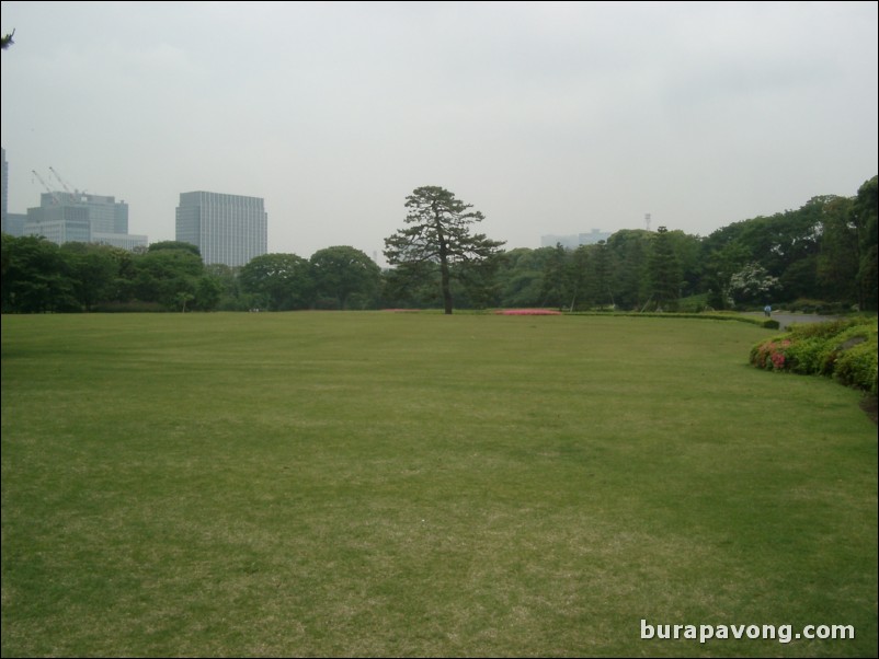 Higashi-gyoen (Imperial Palace East Garden).