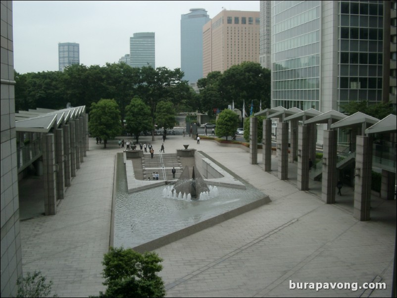 Shinjuku Park Tower.