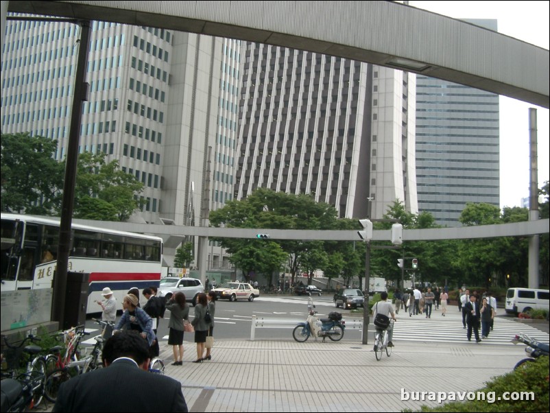 An intersection in west Shinjuku.