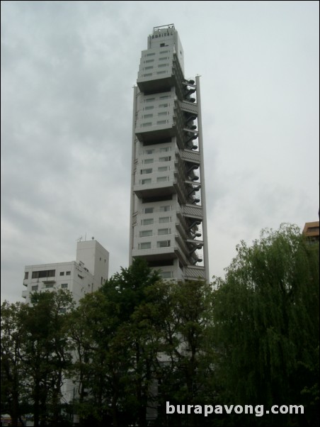 Ueno-koen (Ueno Park).