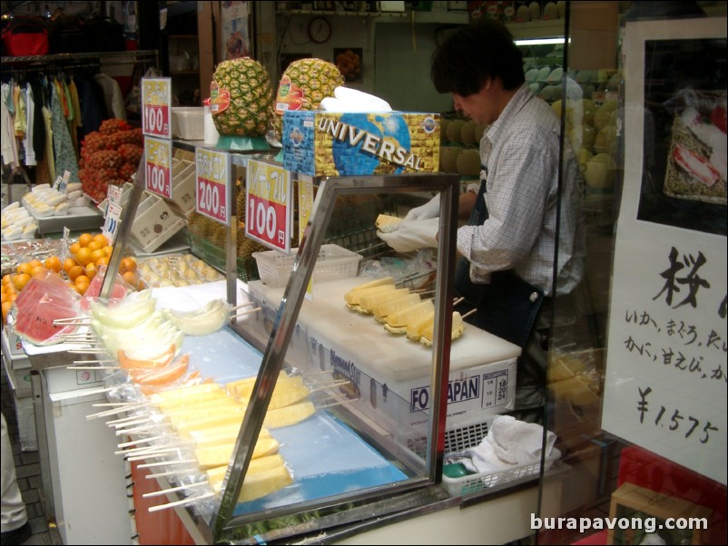 Ameyayokocho (Ameyoko Arcade).