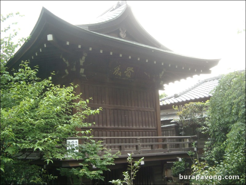 Ueno-koen (Ueno Park).