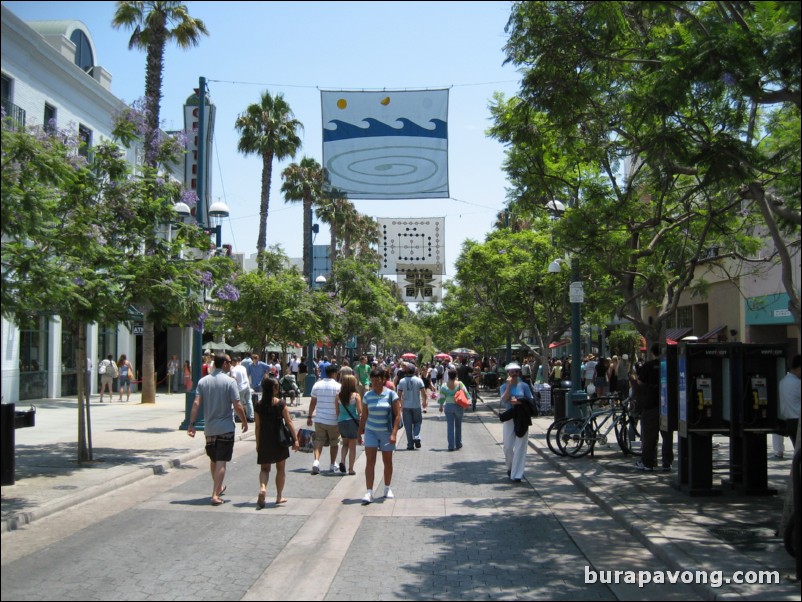 Third Street Promenade in Santa Monica, West L.A.