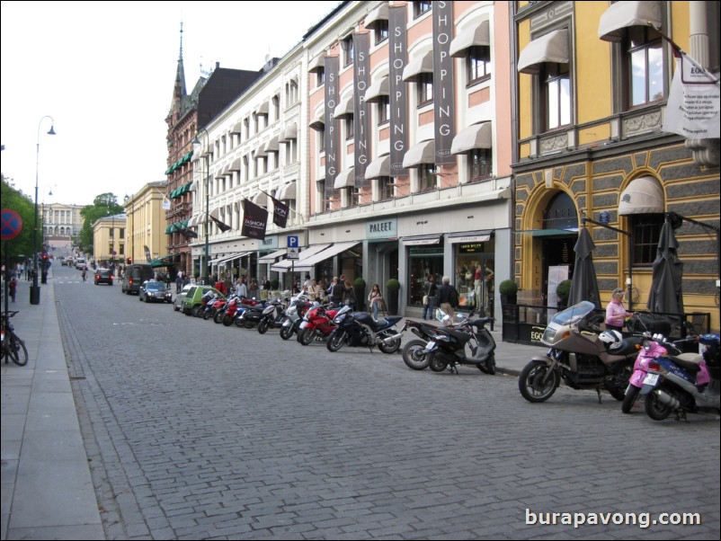 Karl Johans gate, the main street of Oslo.