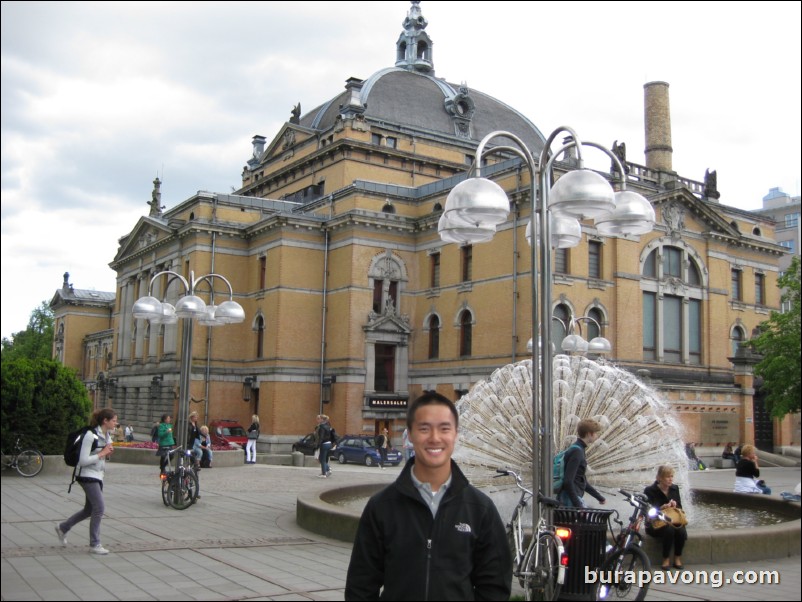 Nationaltheatret, the National Theatre.