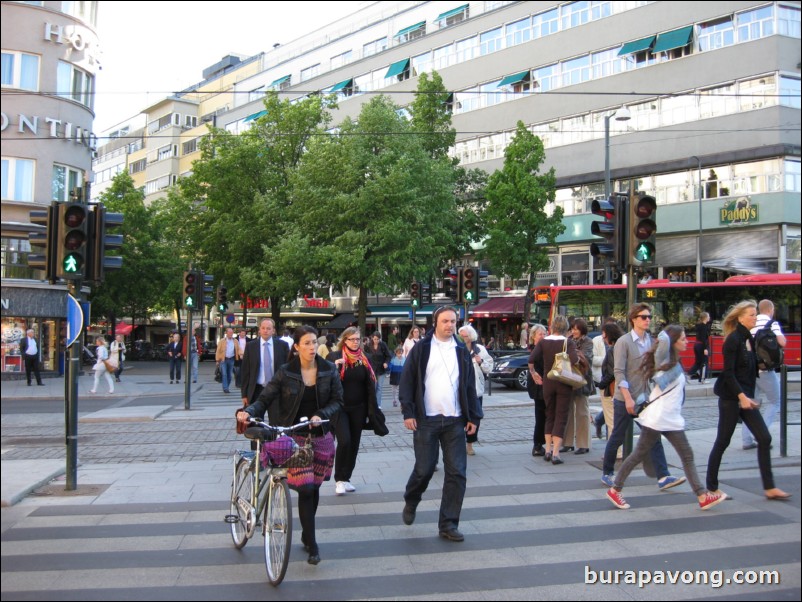 Downtown Oslo and shopping district.