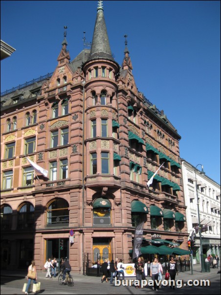 Karl Johans gate, the main street of Oslo.