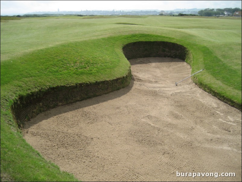 Par 5 14th.  Hell Bunker.