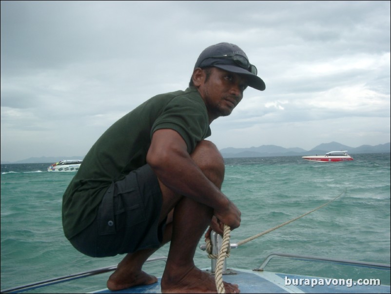 Anchoring at Koh Kai (Kai Island).