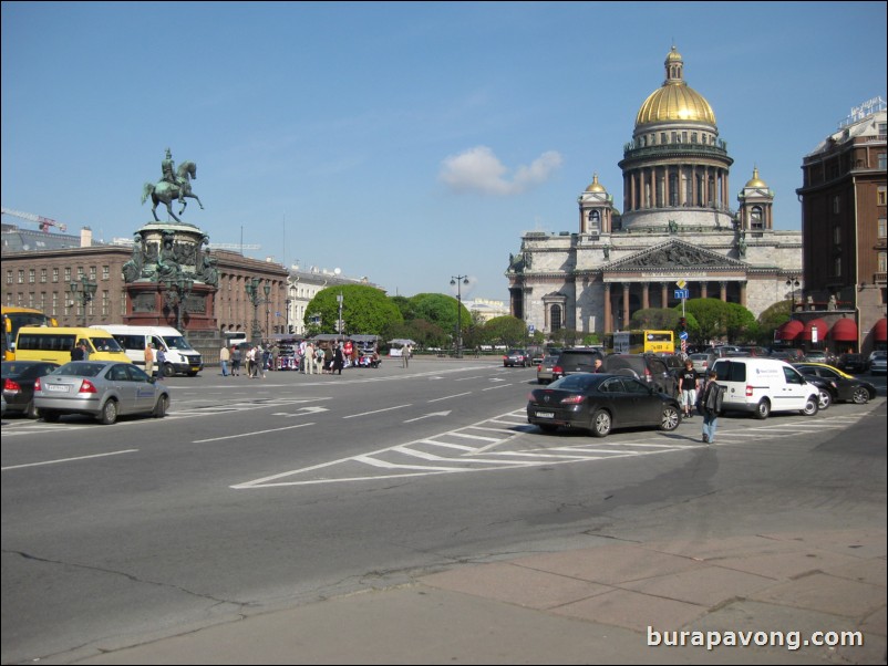 St Isaac's Square with the monument of Nicolas I and St Isaac's Cathedral.