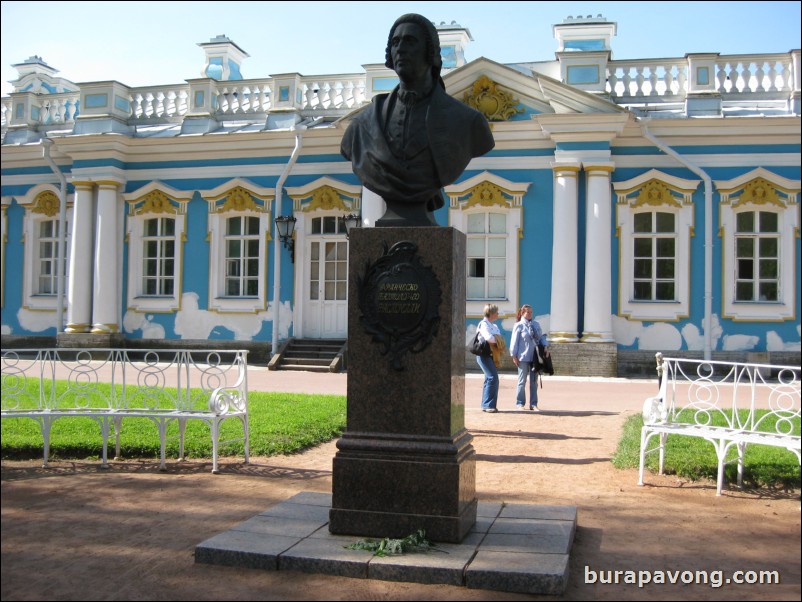 Outside Catherine's Palace in Tsarkoye Selo (Tsar's Village).