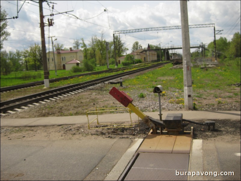 Small neighborhoods spotted along the highway headed towards Peterhof from Pushkin.