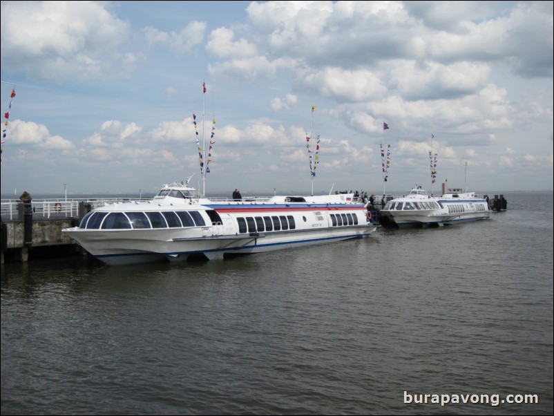 Hydrofoil back to St. Petersburg.