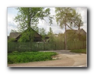 Small neighborhoods spotted along the highway headed towards Peterhof from Pushkin.