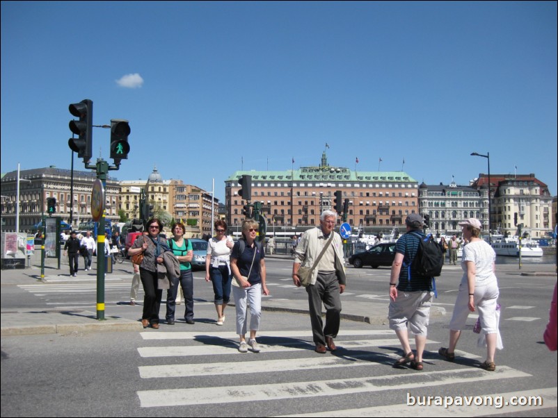 Walking from the Royal Palace to King's Garden, Kungstrdgrden.