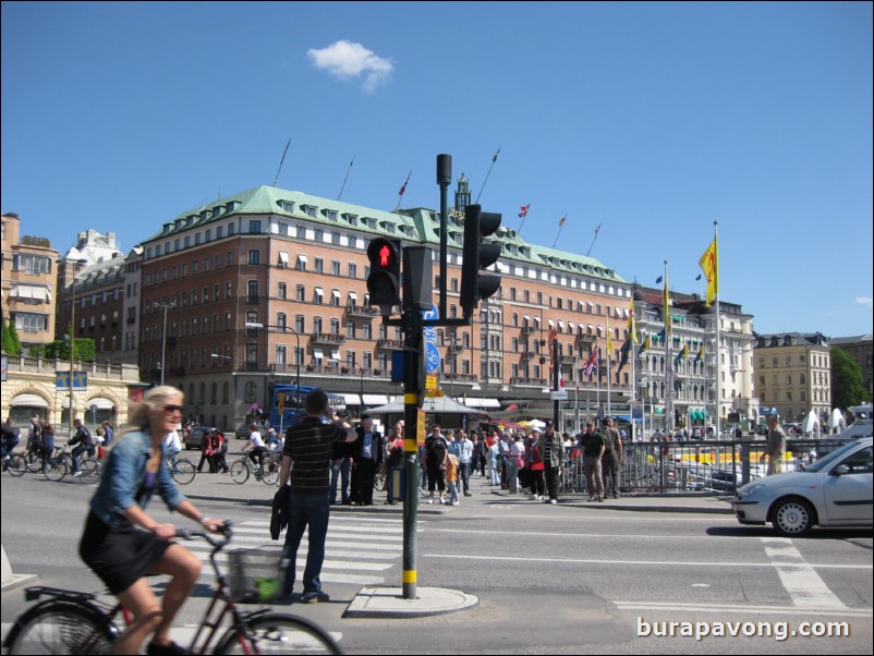 Walking from the Royal Palace to King's Garden, Kungstrdgrden.