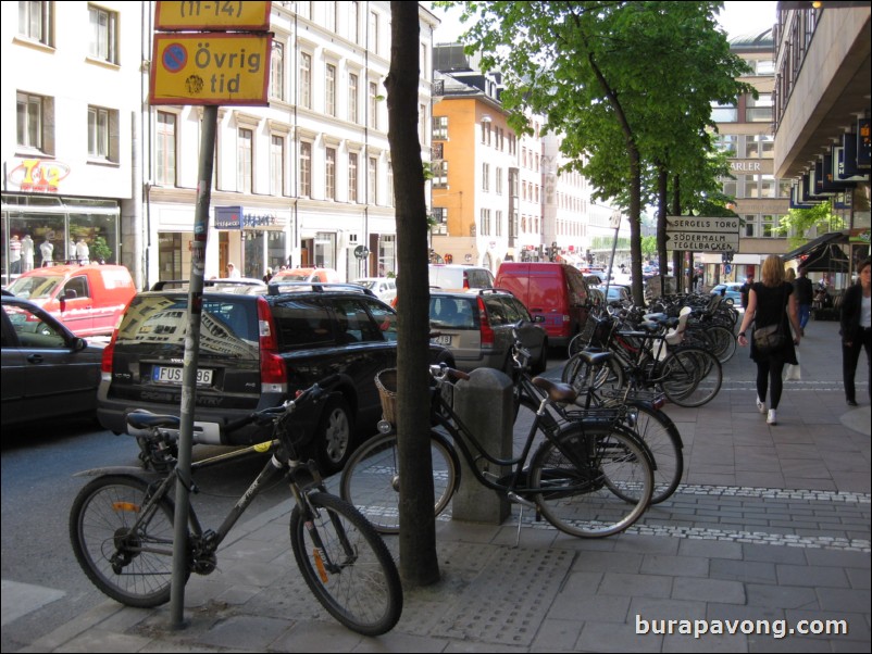 Shopping district near King's Garden (Kungstrdgrden).